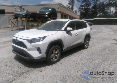 2021 Toyota Rav4 Xle z USA, uszkodzony, nr VIN 2T3W1RFV9MW151029